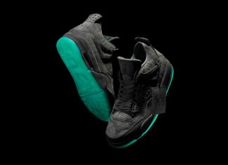 The KAWS x Air Jordan 4 “Black” vychází na #CYBERMONDAY!