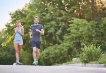Ať už je konec vyvalených pupíků running