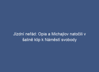 Jízdní neřád: Opia a Michajlov natočili v šalině klip k Náměstí svobody
