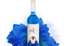 Ochutnejte šmoulově modré víno