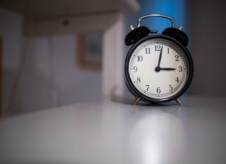 Jak se vyškrábat z postele a překonat lenivost