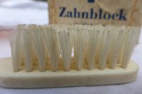 toothbrush-498217_1920